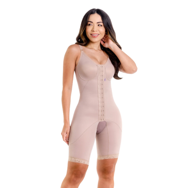 FAJA MODELADORA CON SHORT Y TIRANTES CON CIERRE FRONTAL